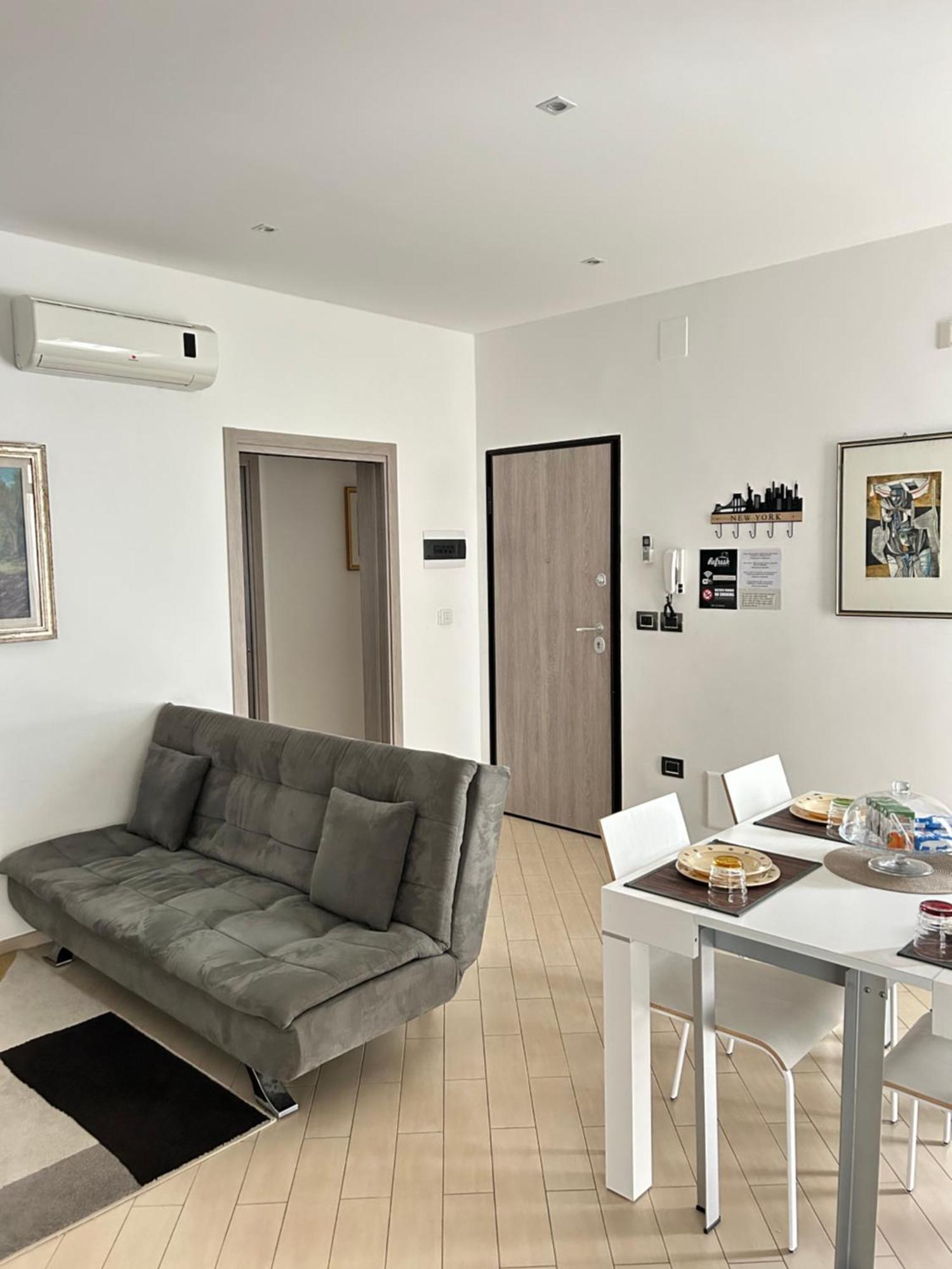 Refresh House Appartement Brindisi Buitenkant foto